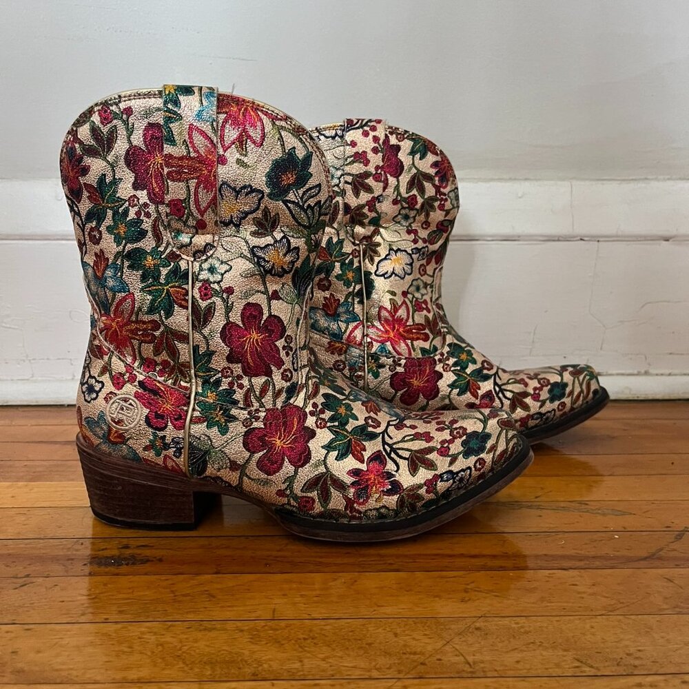 Roper Ingrid Floral Western Cowboy Boots Booties